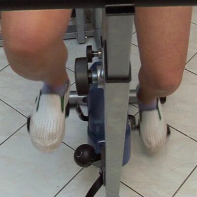 Στατικό ποδήλατο με ρυθμιζόμενο ύψος και αντίσταση κίνησης